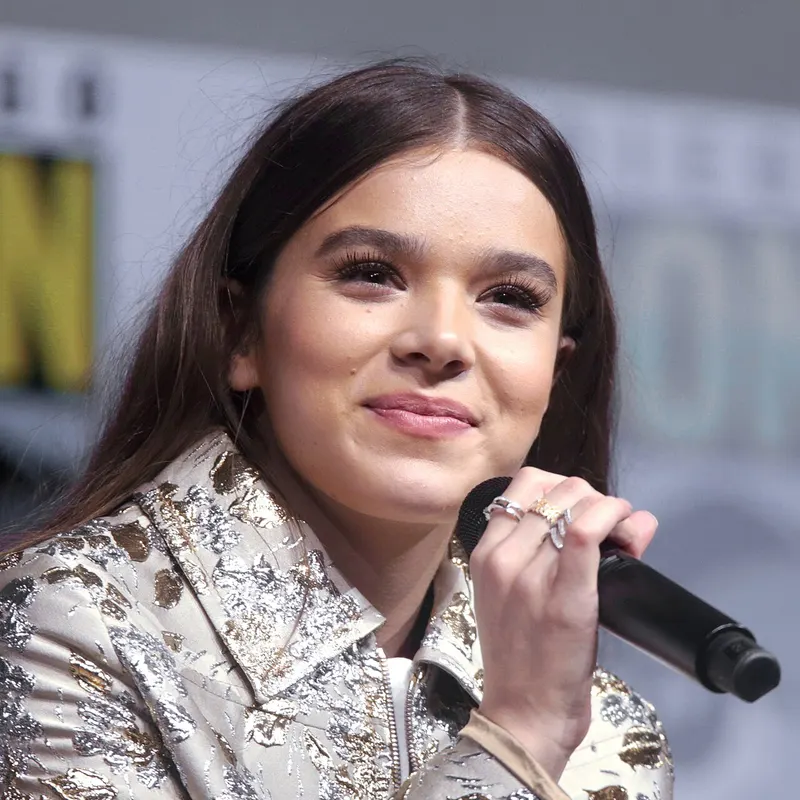 Hailee Steinfeld